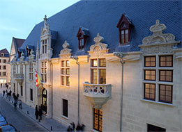palais-ducal-nancy_0.jpg